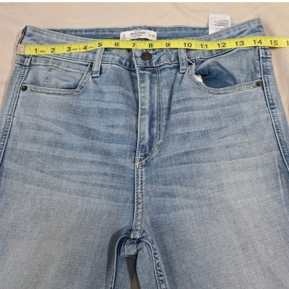 Ambercrombie & Fitch Ultra Flare Sz 6R Waist 28 - Picture 4 of 14